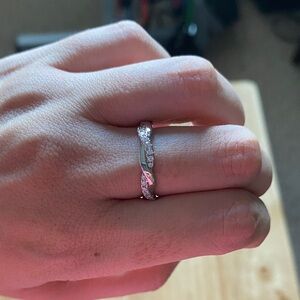 Elegant Silver Twisted Ring (NWOT)